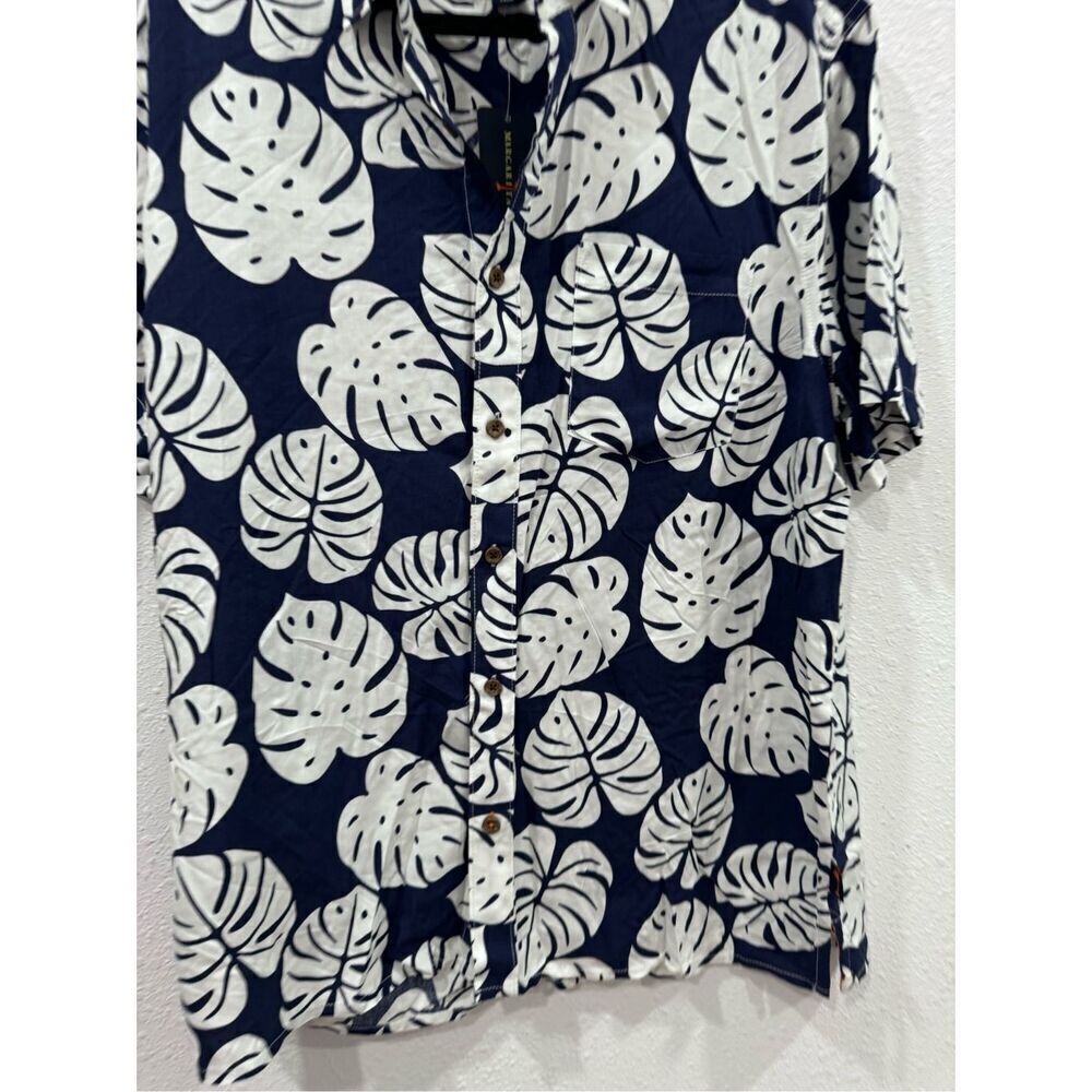 Margaritavilles short sleeve men shirt size medium - Picture 2 of 6